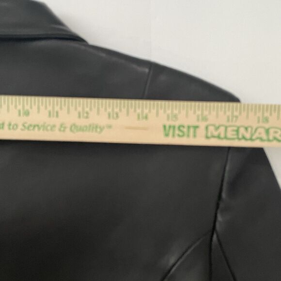 Vintage John Michael Cropped 100% Leather Jacket Size M Soft Made in USA Chic - Picture 12 of 16